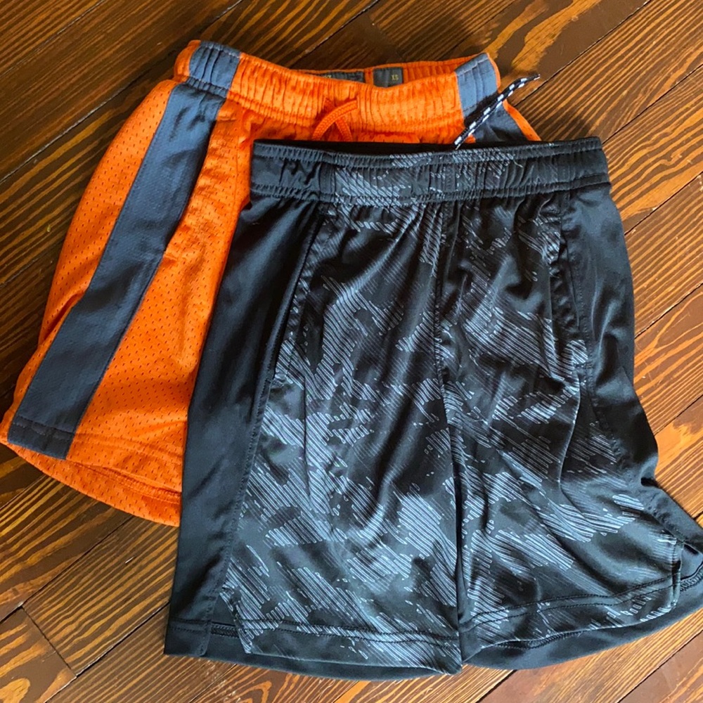 Boys old navy shorts
